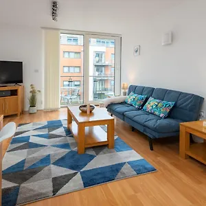 Apartment The Ocean Village,, Southampton
