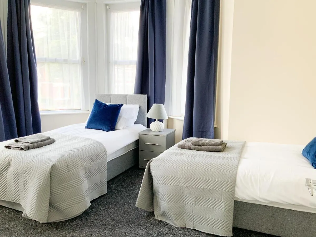 Thornbury House Villa Southampton United Kingdom